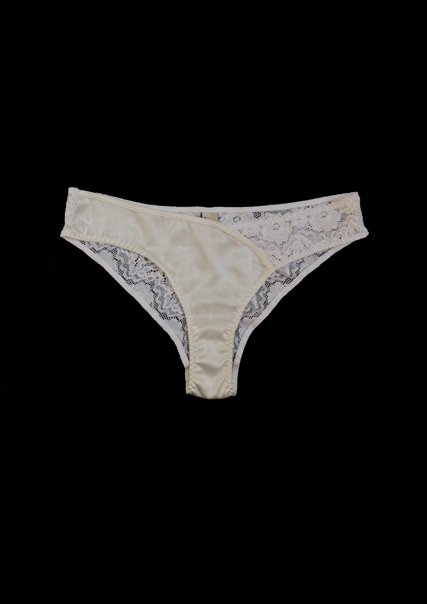 Kirsten Panty