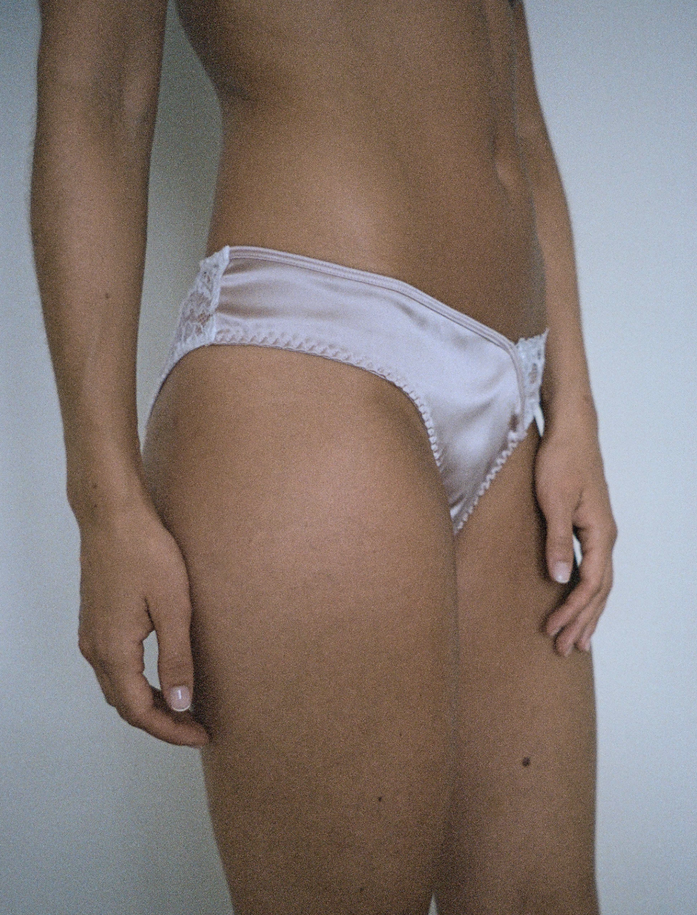 Kirsten Panty